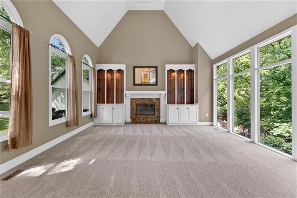 5304 Summit Court — photo 4