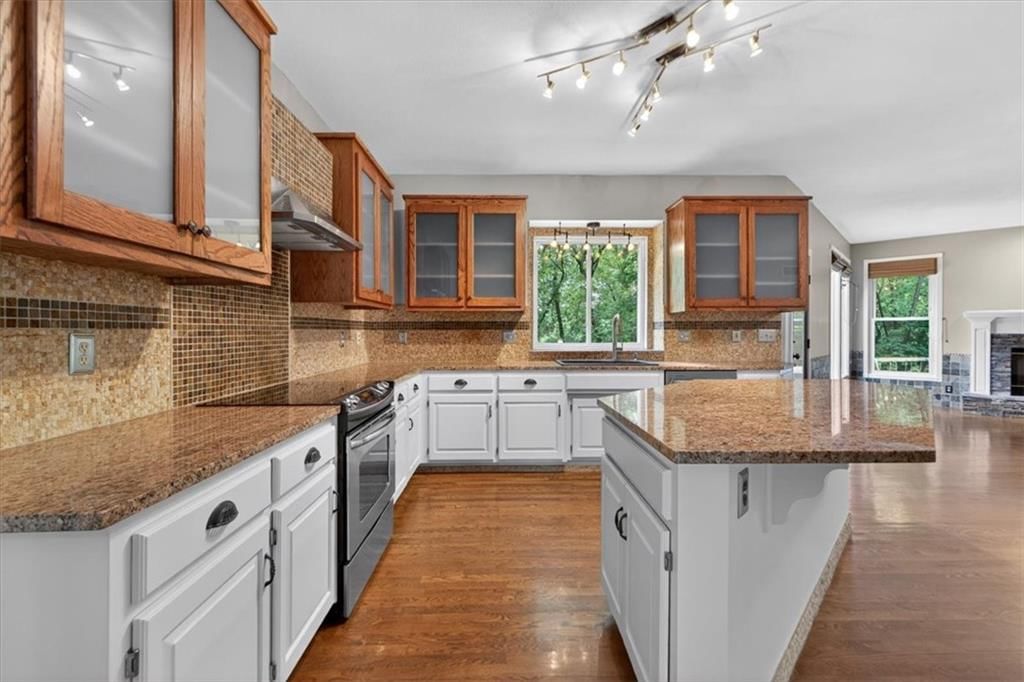 5304 Summit Court — photo 7