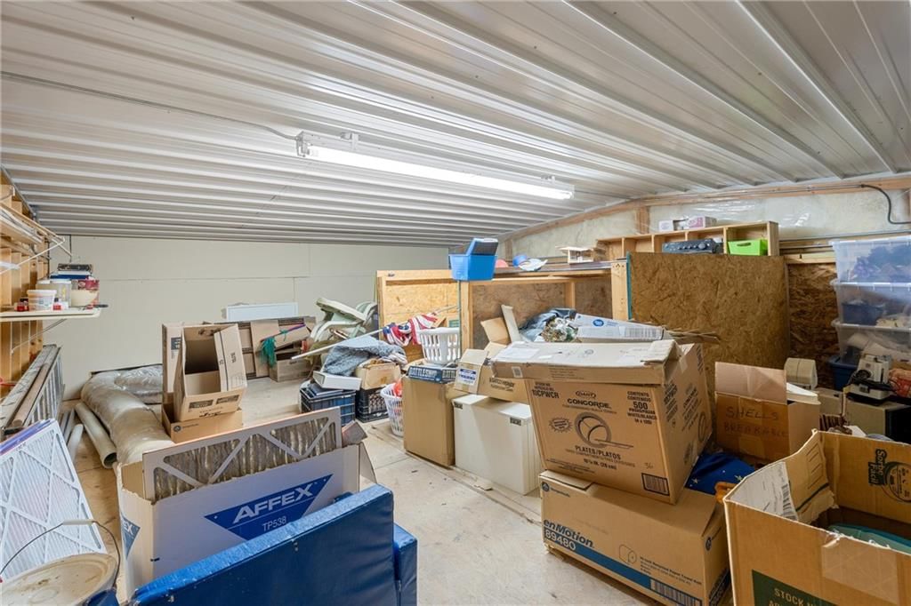924 W Myrtle Street — photo 12