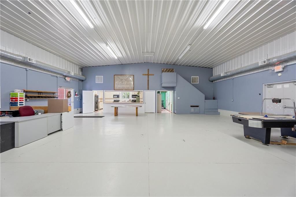 924 W Myrtle Street — photo 14
