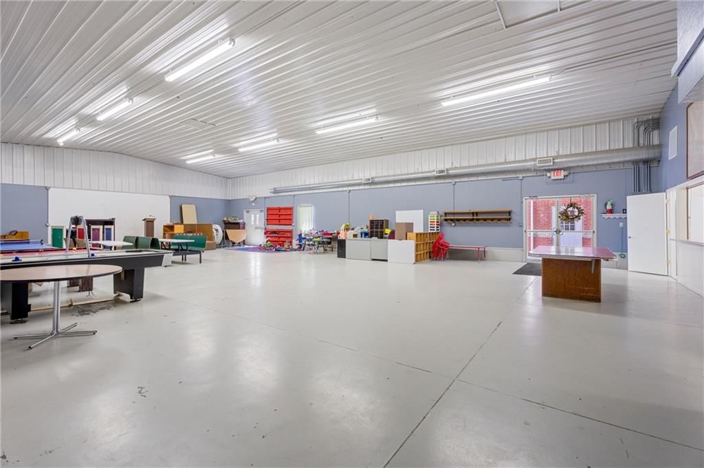 924 W Myrtle Street — photo 19
