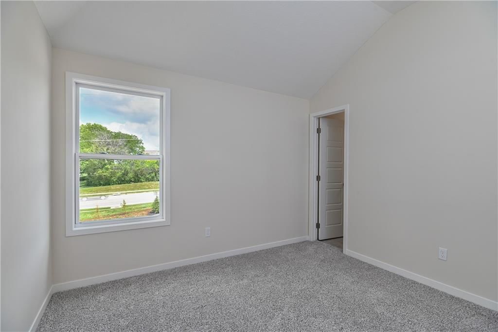 2739 W Park Street — photo 35