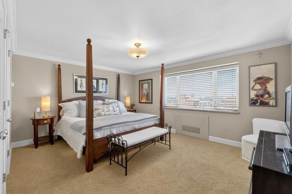 121 W 48th Street — photo 12