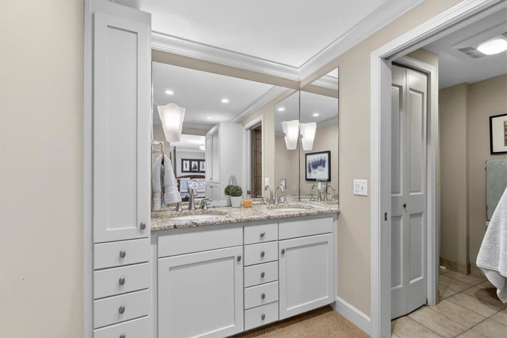 121 W 48th Street — photo 15