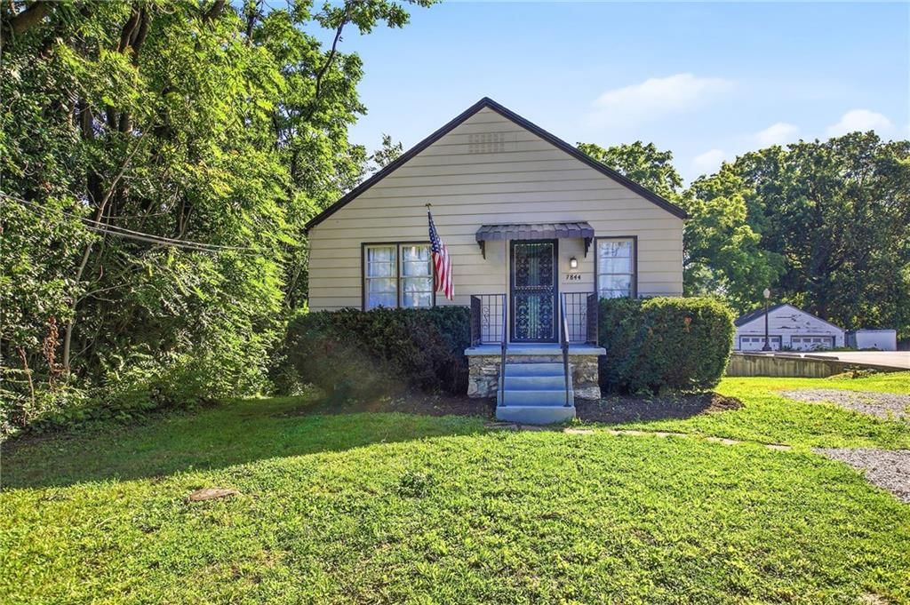 7844 Stover Lane — photo 1