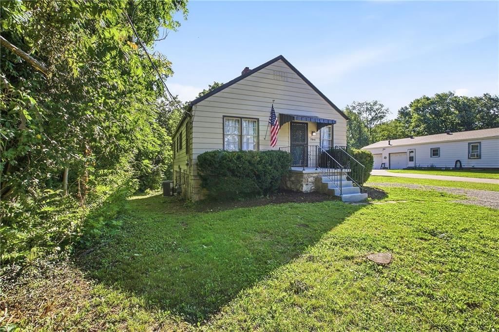 7844 Stover Lane — photo 3