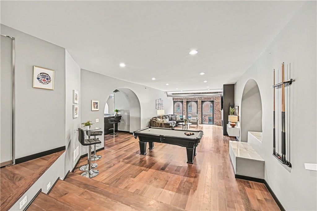 308 W 8th Street — photo 6