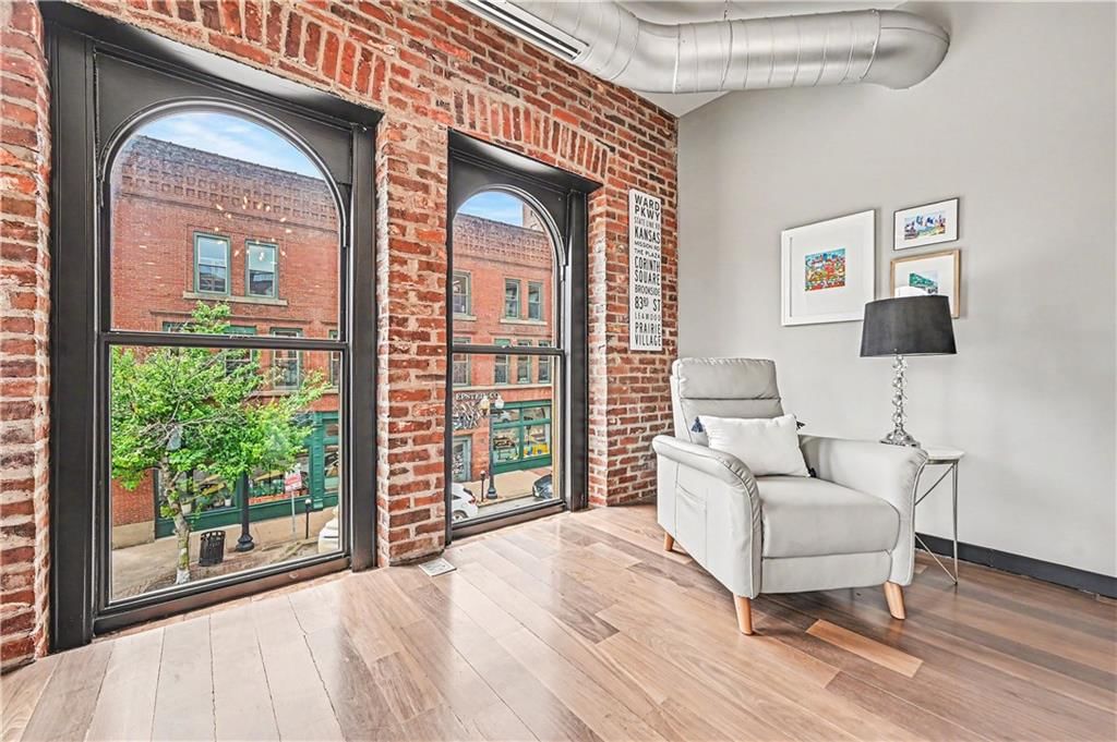 308 W 8th Street — photo 11