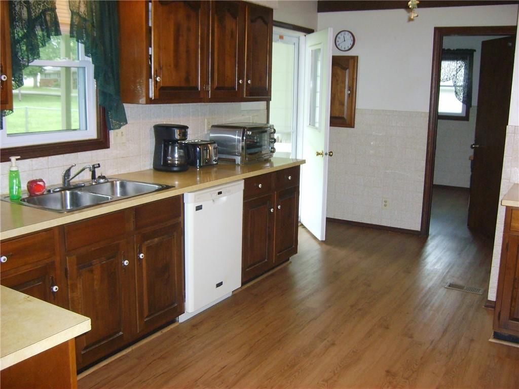 301 S 3rd Street — photo 5