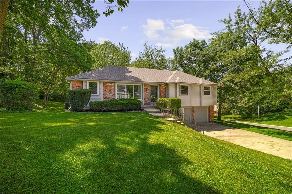 6722 N Mokane Street — photo 2