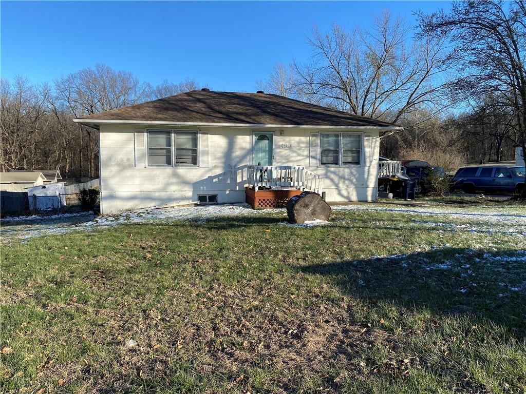 5601 NE Meadowbrook Road — photo 1