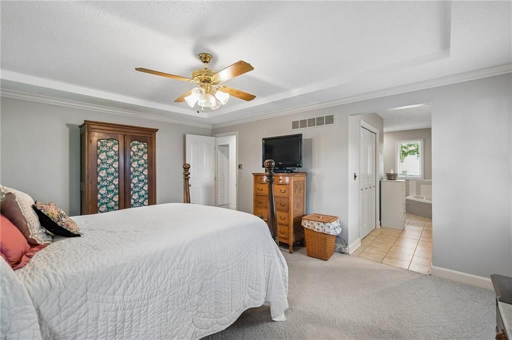 1025 SE Bridgehampton Way — photo 14