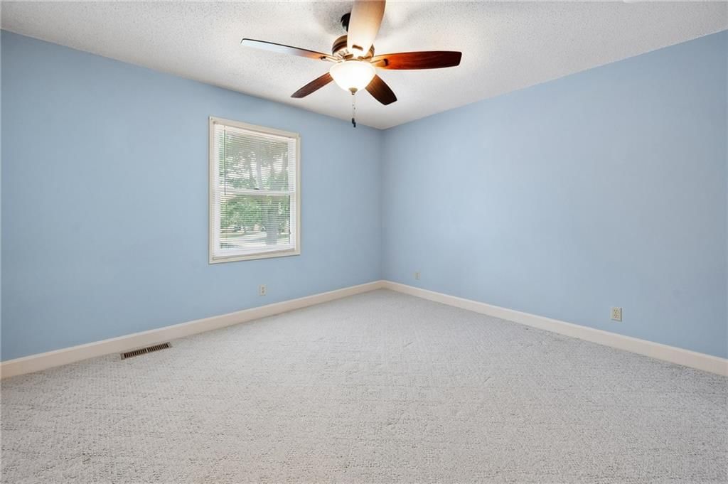 1025 SE Bridgehampton Way — photo 24