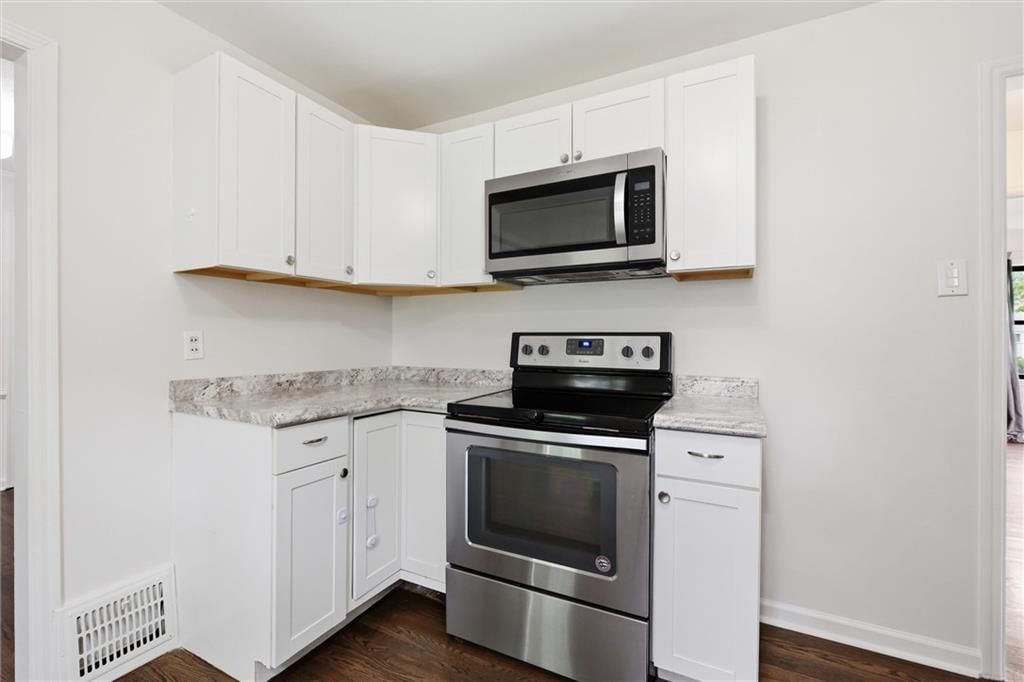 5444 Linden Street — photo 15