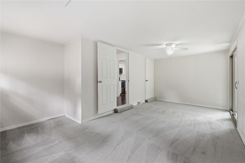 5444 Linden Street — photo 24