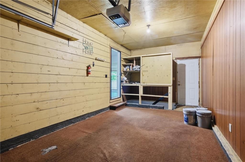 5444 Linden Street — photo 34