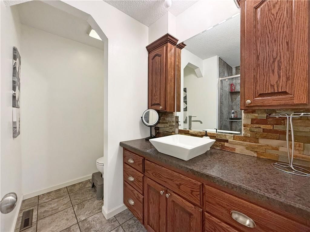 601 W 34th Street — photo 13