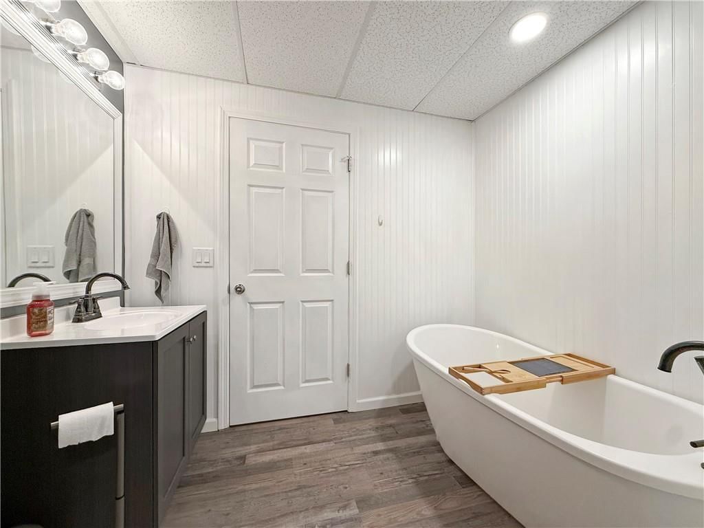 601 W 34th Street — photo 22