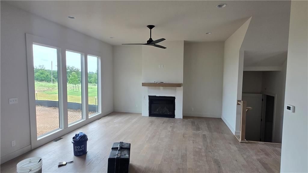 18429 W Long Street — photo 10