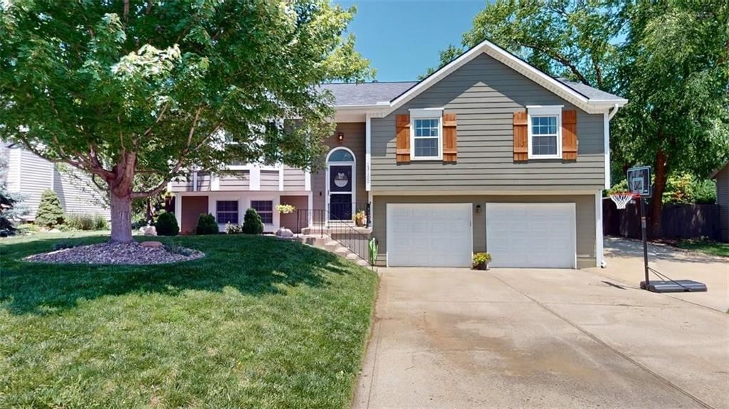 13100 Swartz Road, Bonner Springs, KS