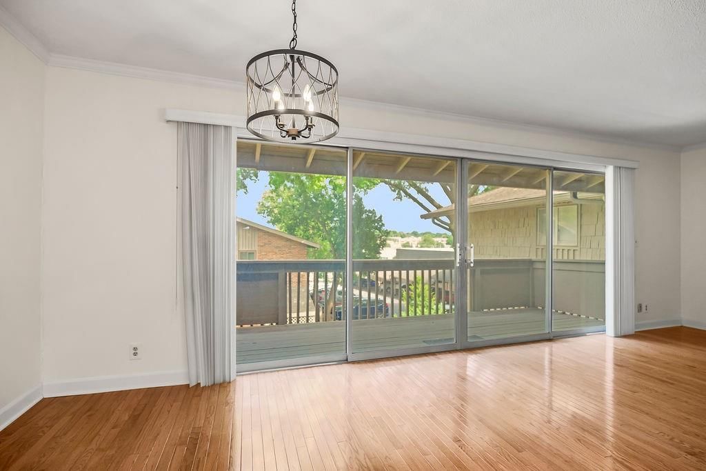 8740 Metcalf Avenue — photo 13