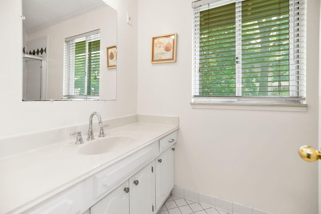 8740 Metcalf Avenue — photo 22