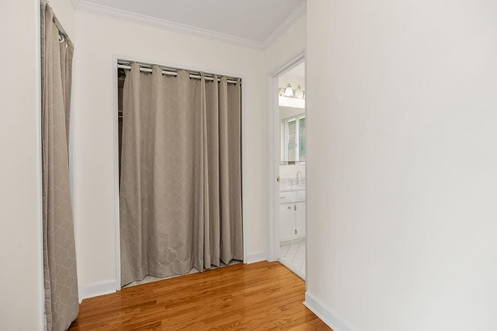 8740 Metcalf Avenue — photo 24
