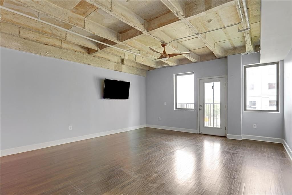 2980 Baltimore Avenue — photo 5