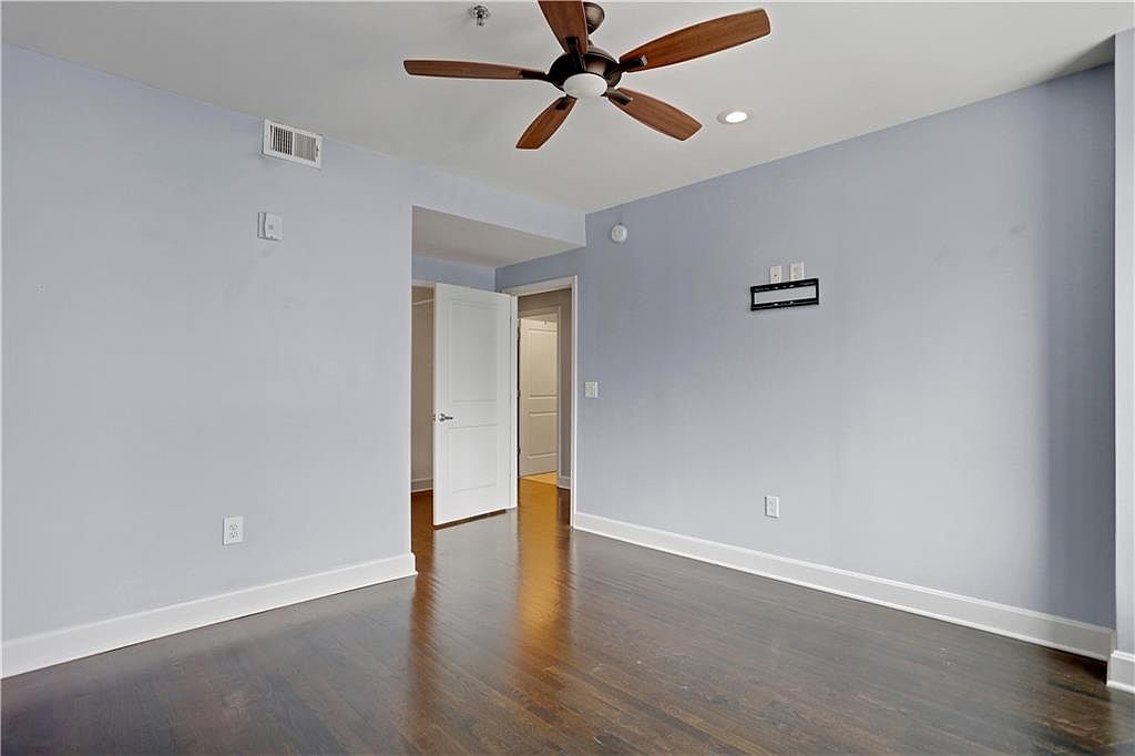 2980 Baltimore Avenue — photo 12