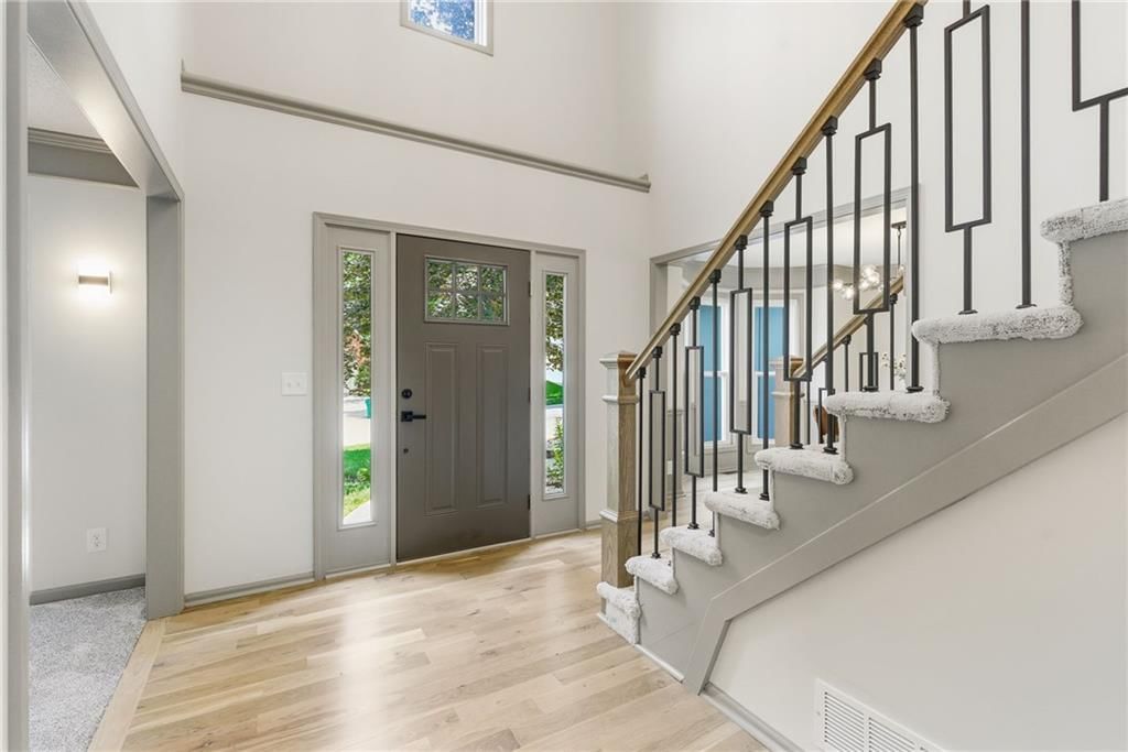 10011 W 125th Terrace — photo 34
