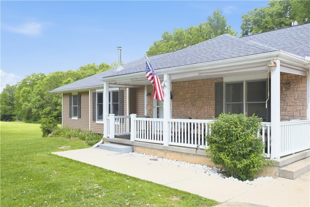 13206 Parallel Parkway — photo 7