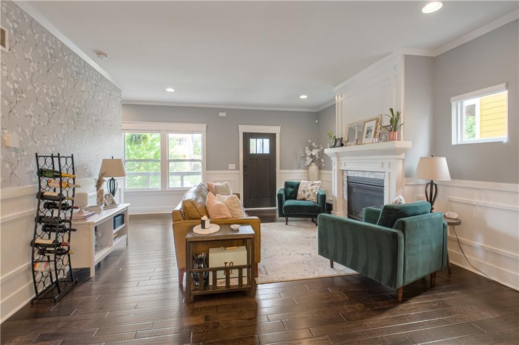 2546 Tracy Avenue — photo 3