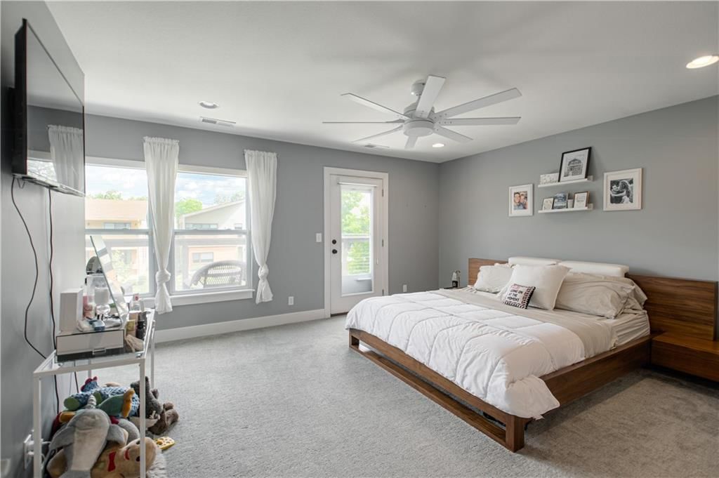 2546 Tracy Avenue — photo 13