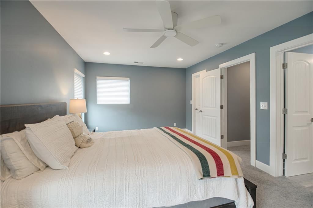 2546 Tracy Avenue — photo 18