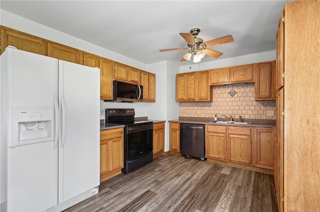 756 S Holbrook Street — photo 13