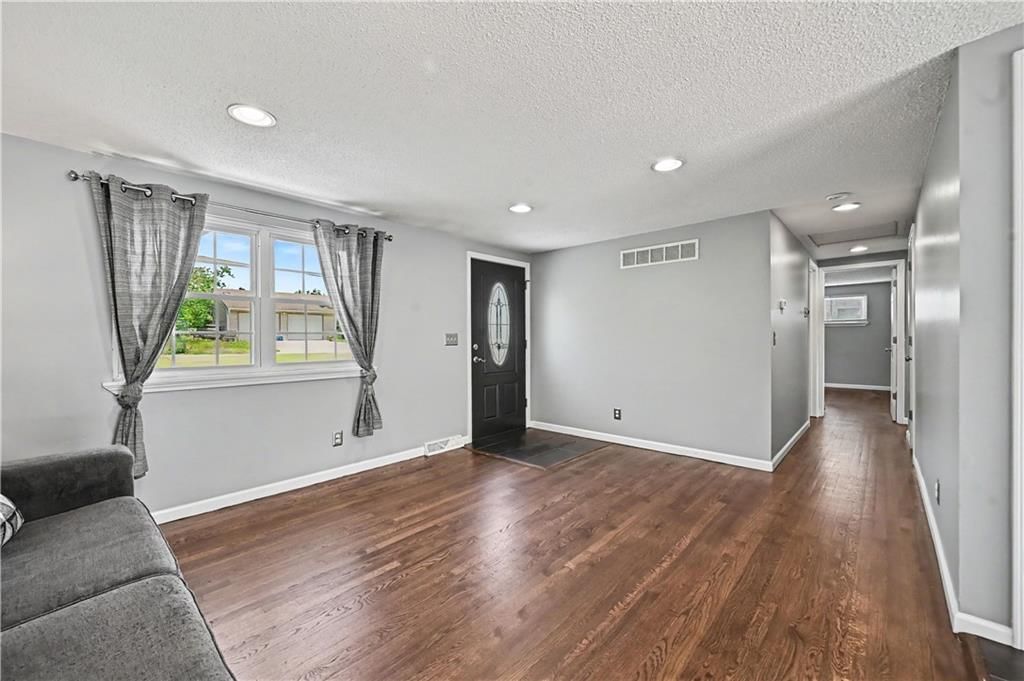 5215 NE 60th Terrace — photo 11