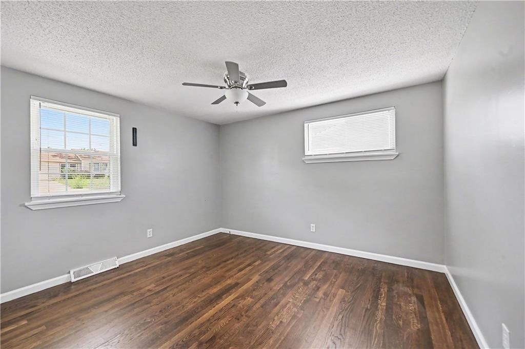 5215 NE 60th Terrace — photo 19