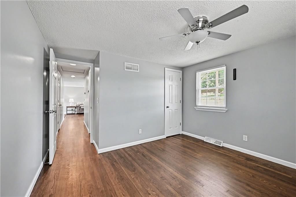 5215 NE 60th Terrace — photo 20