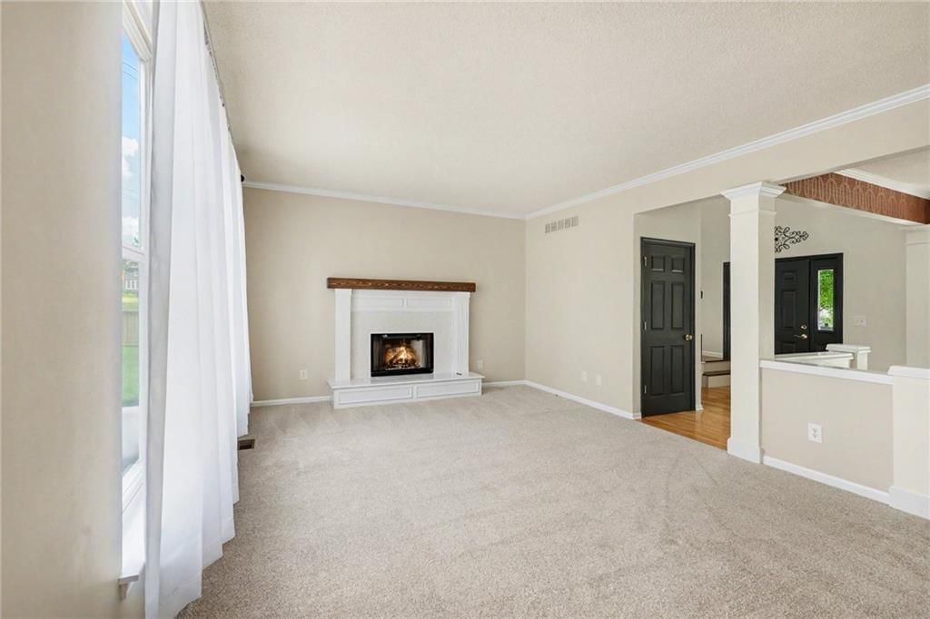 15512 S Arapaho Street — photo 8