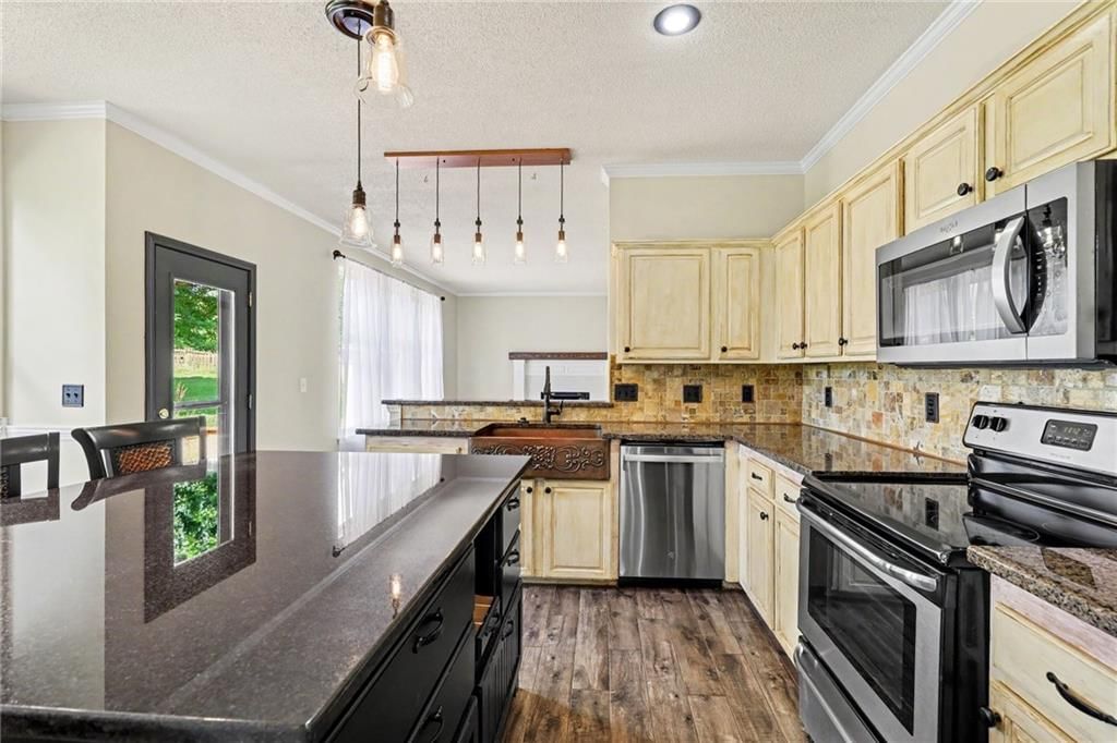 15512 S Arapaho Street — photo 13
