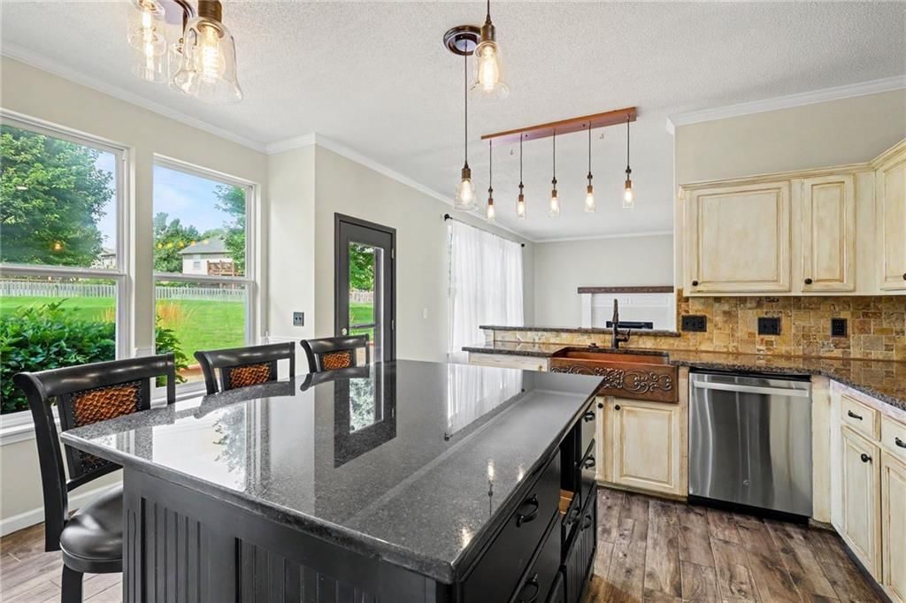 15512 S Arapaho Street — photo 14