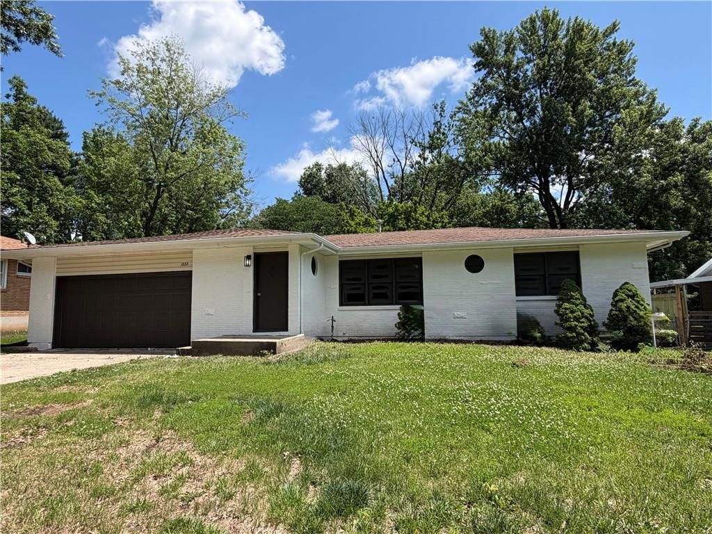 1233 Old Manor Road — photo 1