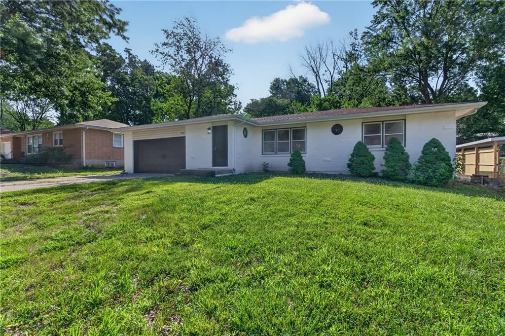 1233 Old Manor Road — photo 3