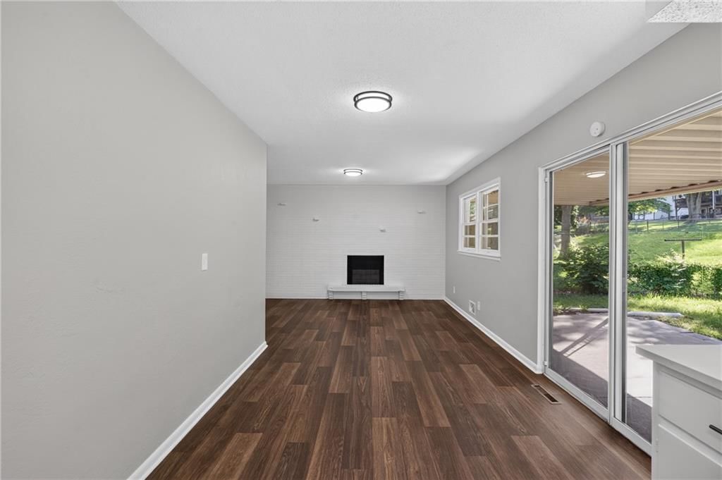 1233 Old Manor Road — photo 13