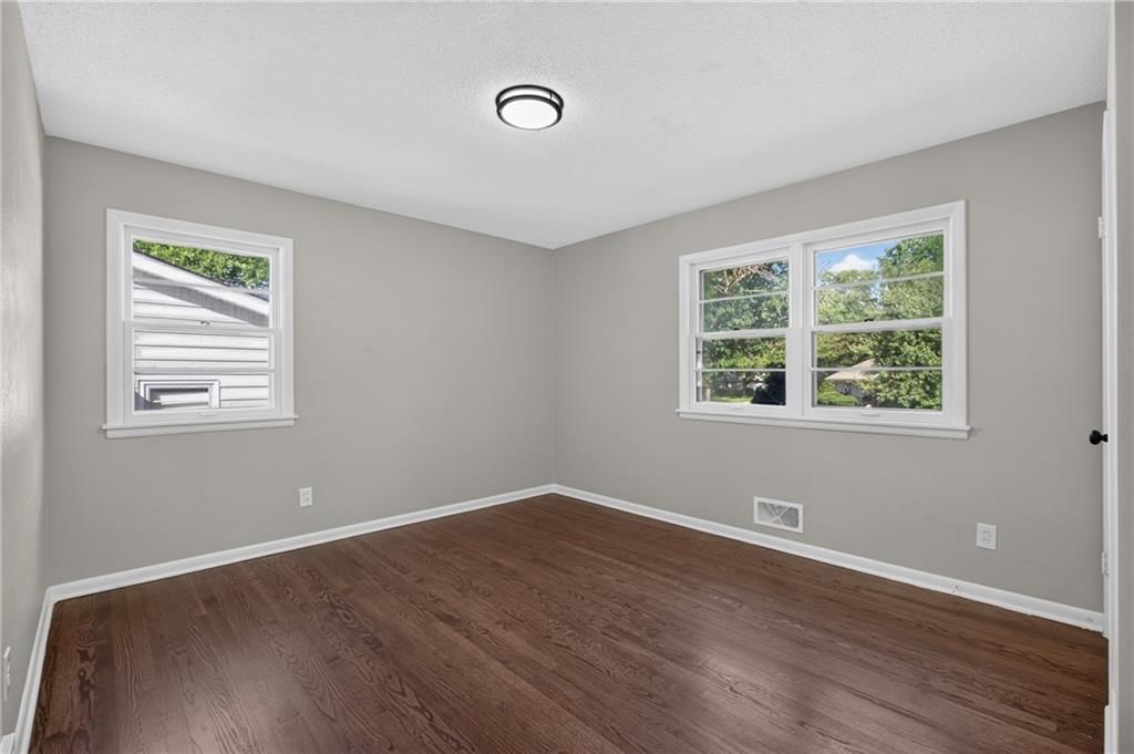 1233 Old Manor Road — photo 19