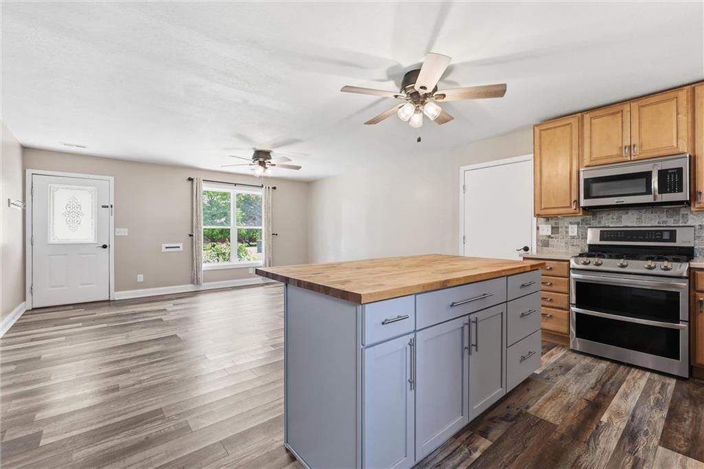 204 Harker Drive — photo 9