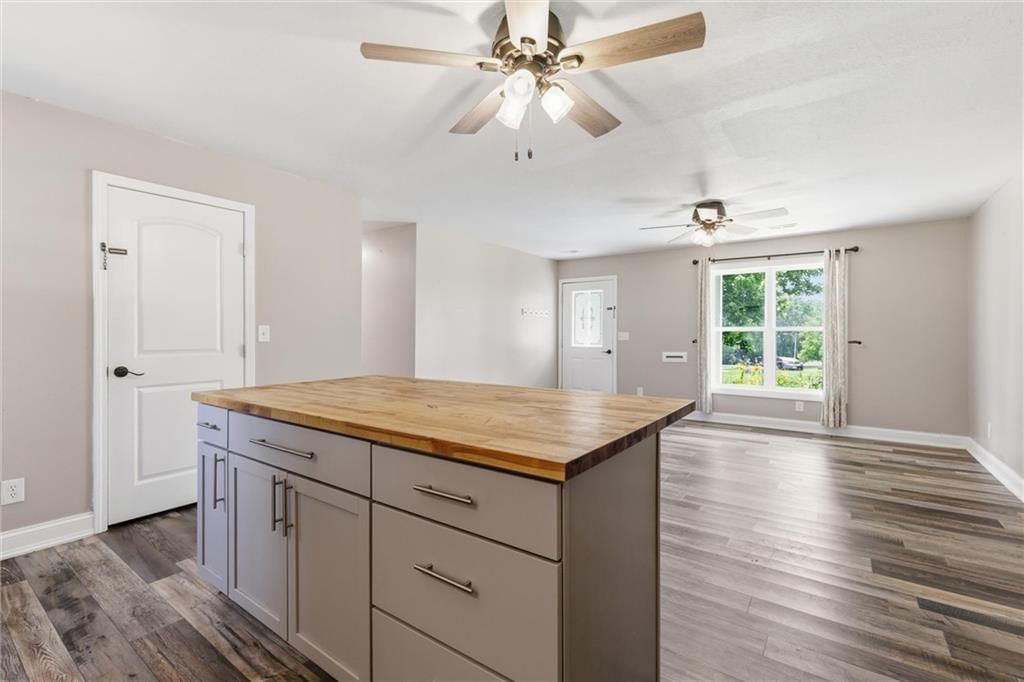 204 Harker Drive — photo 10