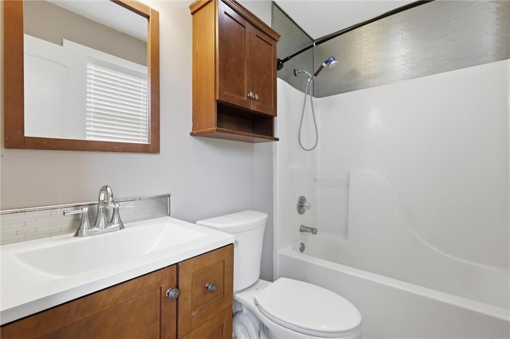 204 Harker Drive — photo 16