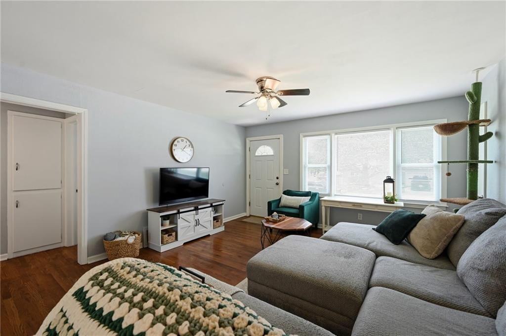 6325 KENTUCKY Avenue — photo 5