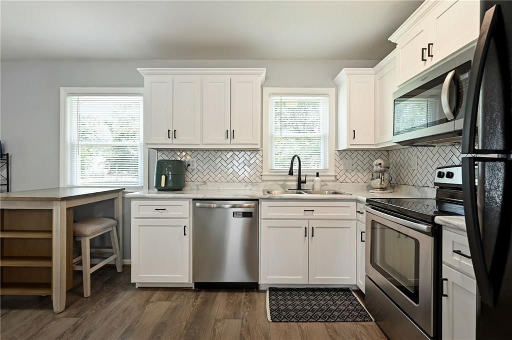 6325 KENTUCKY Avenue — photo 8